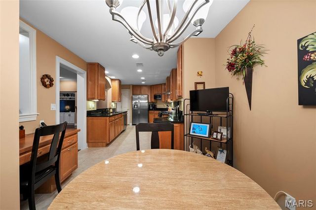 125 E Clinton Place 1C, Kirkwood, MO 63122