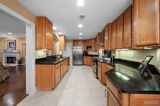 125 E Clinton Place 1C, Kirkwood, MO 63122