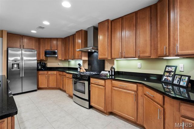 125 E Clinton Place 1C, Kirkwood, MO 63122