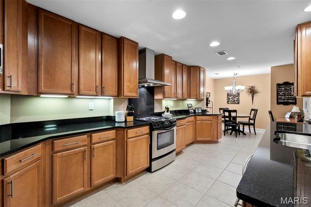 125 E Clinton Place 1C, Kirkwood, MO 63122