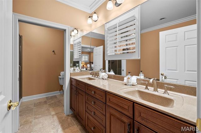 125 E Clinton Place 1C, Kirkwood, MO 63122