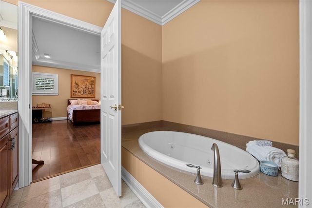 125 E Clinton Place 1C, Kirkwood, MO 63122