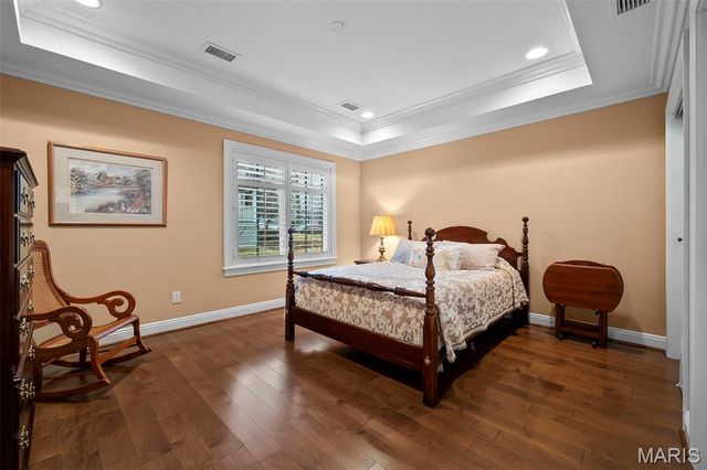 125 E Clinton Place 1C, Kirkwood, MO 63122