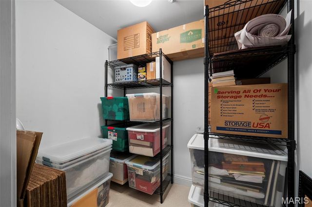 125 E Clinton Place 1C, Kirkwood, MO 63122