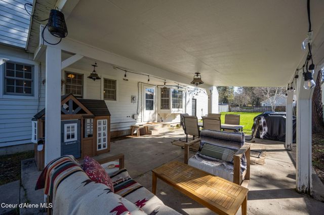 1140 E Forest Park LN, Coeur D'alene, ID 83815