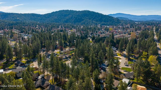 1140 E Forest Park LN, Coeur D'alene, ID 83815