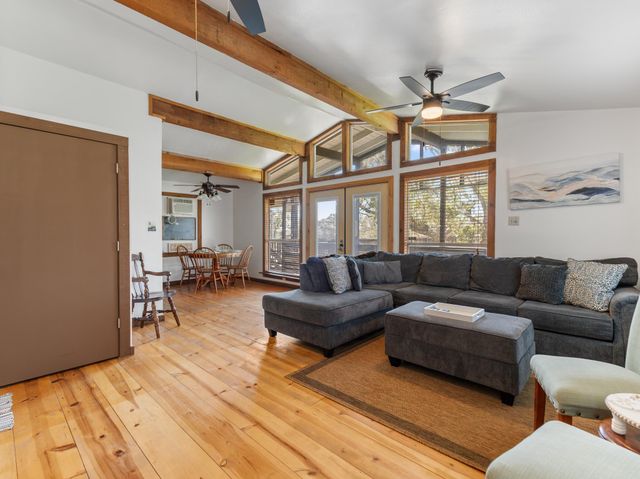 1225 Private Road 652, Sargent, TX 77414