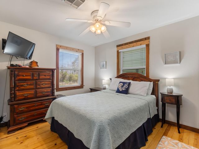 1225 Private Road 652, Sargent, TX 77414