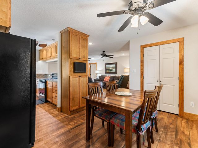 1225 Private Road 652, Sargent, TX 77414