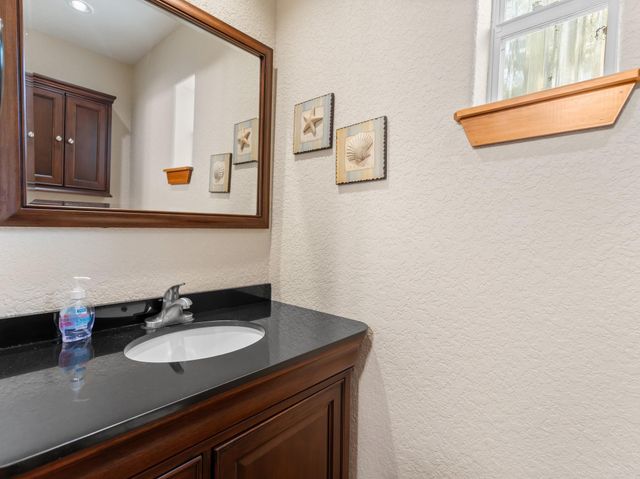 1225 Private Road 652, Sargent, TX 77414