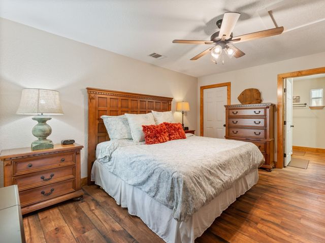 1225 Private Road 652, Sargent, TX 77414