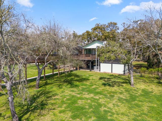 1225 Private Road 652, Sargent, TX 77414