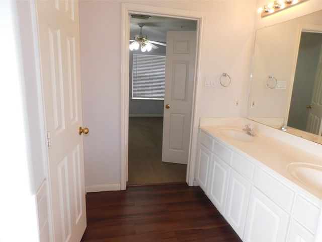 2710 Grants Lake Boulevard K1, Sugar Land, TX 77479