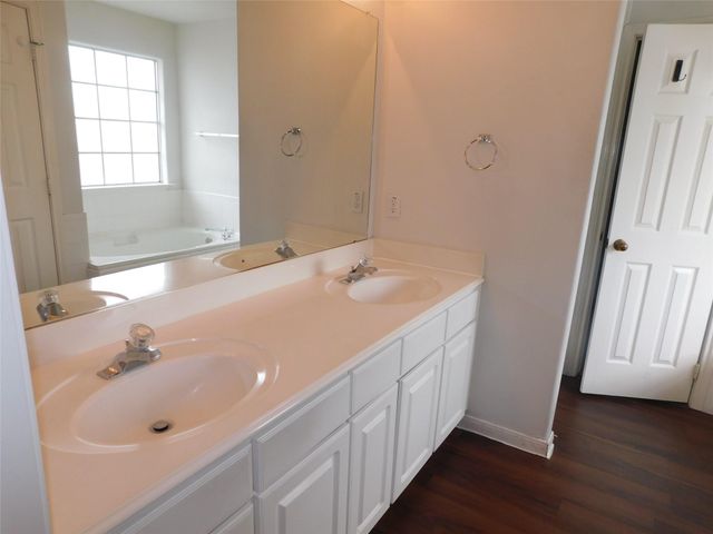 2710 Grants Lake Boulevard K1, Sugar Land, TX 77479