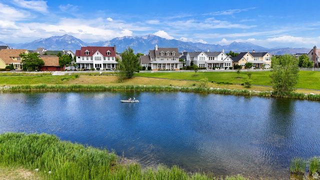 10624 S SERENDIPITY WAY, South Jordan, UT 84009