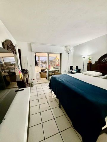 303 NE 187th St 725, Miami, FL 33179