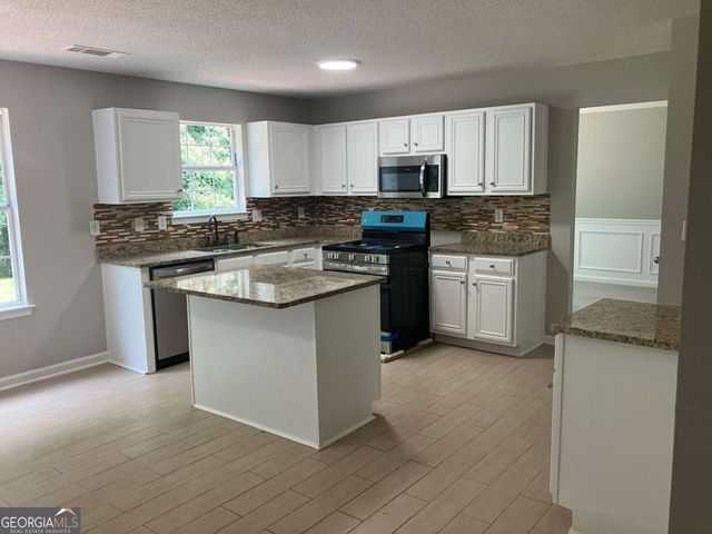 2848 Chilhowee Drive, Atlanta, GA 30331