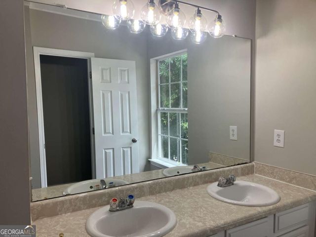 2848 Chilhowee Drive, Atlanta, GA 30331