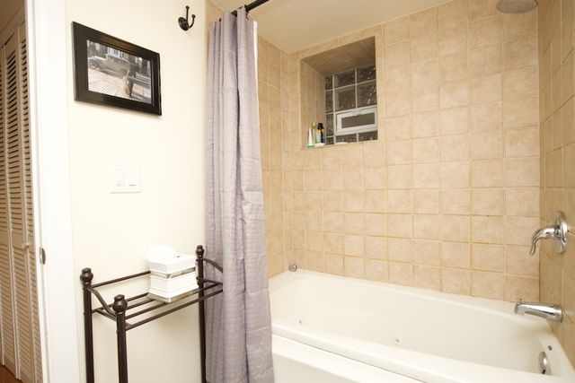 931 W NEWPORT Avenue GARDEN, Chicago, IL 60657