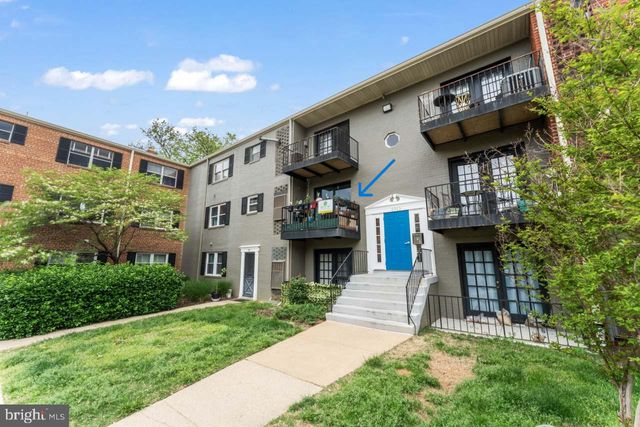 5913 Mayflower Ct Apt 101, Alexandria, VA 22312