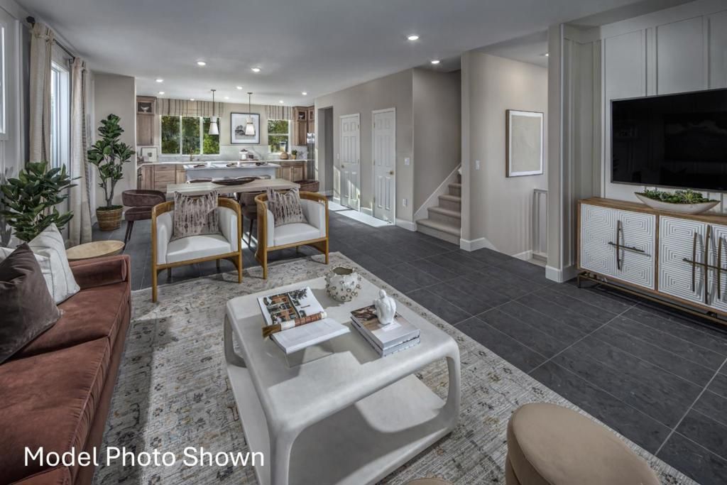 Image 4 of property listing at 811 Altino Boulevard, San Jose, CA 95136