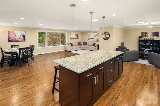 13620 233rd Way SE, Issaquah, WA 98027