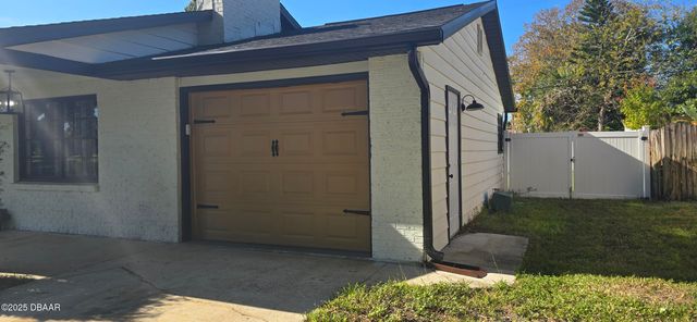 2526 Victory Palm Drive, Edgewater, FL 32141