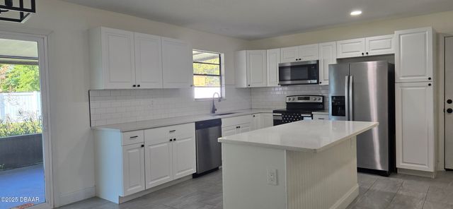 2526 Victory Palm Drive, Edgewater, FL 32141