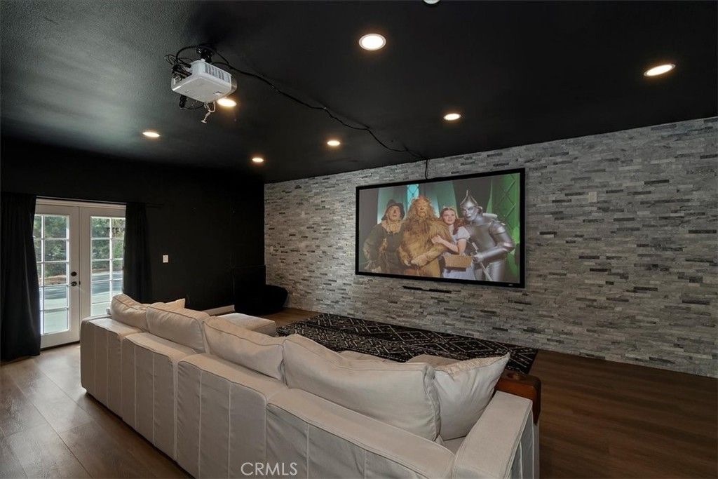 Image 34 of property listing at 1051 Mound, Big Bear City, CA 92314