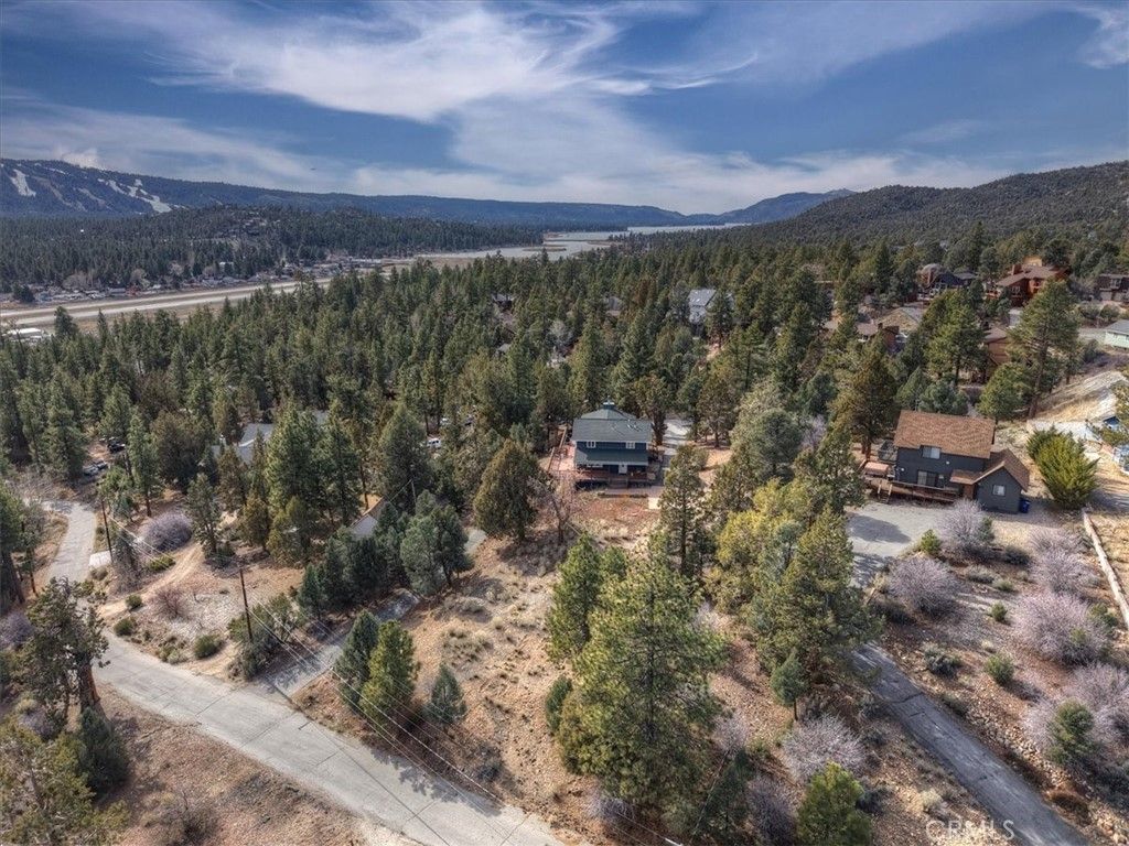 Image 62 of property listing at 1051 Mound, Big Bear City, CA 92314