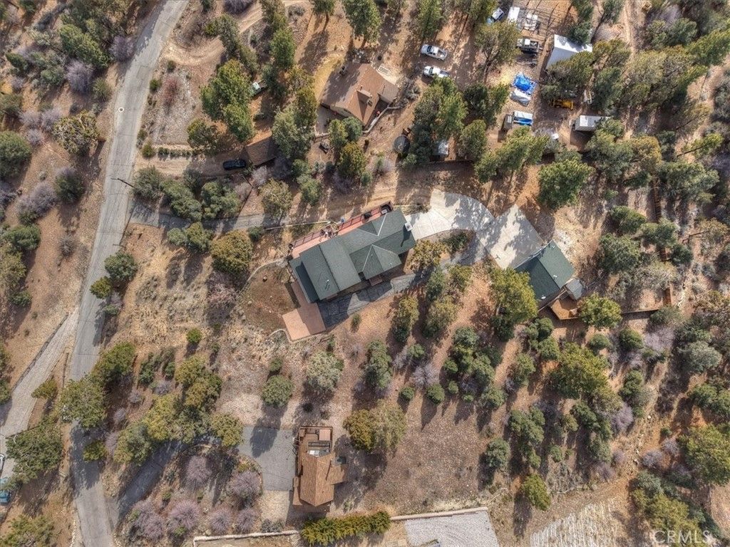 Image 63 of property listing at 1051 Mound, Big Bear City, CA 92314