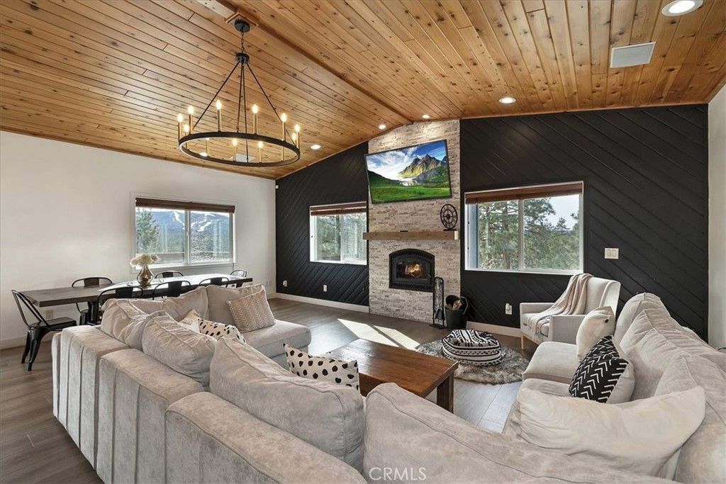 Image 8 of property listing at 1051 Mound, Big Bear City, CA 92314