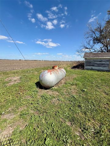 6616 County Road 225, East Bernard, TX 77435