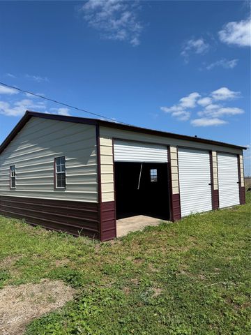 6616 County Road 225, East Bernard, TX 77435