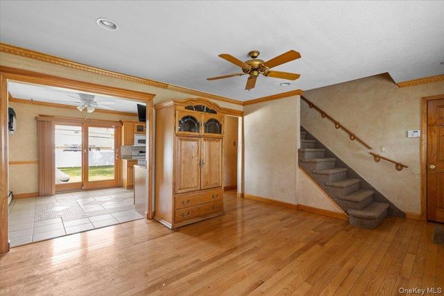 51 Louis Drive, Farmingdale, NY 11735