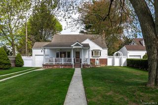 51 Louis Drive, Farmingdale, NY 11735