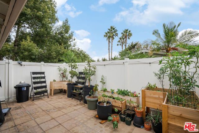 1313 Via Santiago A, Corona, CA 92882