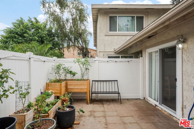 1313 Via Santiago A, Corona, CA 92882