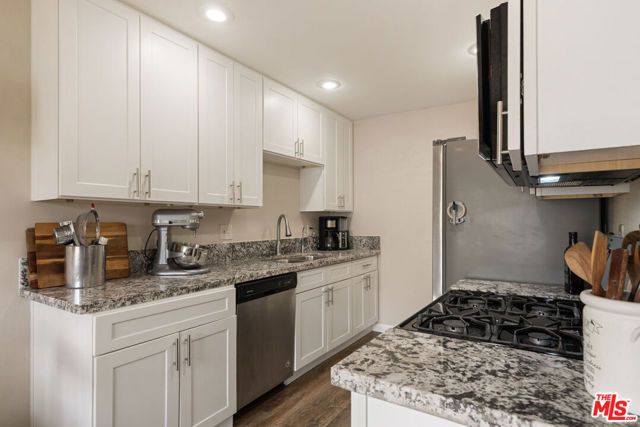 1313 Via Santiago A, Corona, CA 92882