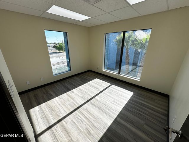 9900 MONTANA Avenue, El Paso, TX 79925