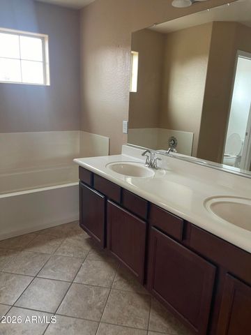 4728 W Carson Road, Laveen, AZ 85339