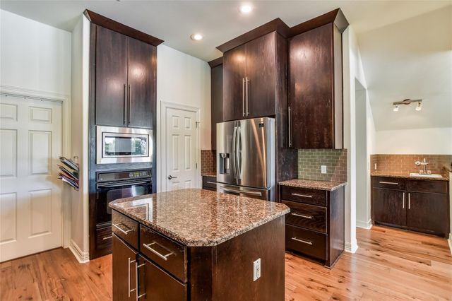 5802 Gentle Breeze TER, Austin, TX 78731