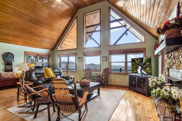 62 Trophy Buck Point, Murphy, NC 28906