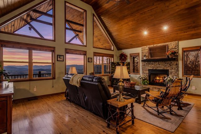 62 Trophy Buck Point, Murphy, NC 28906