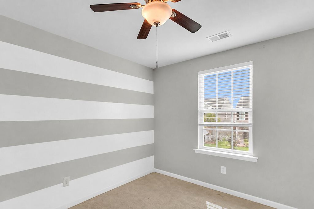 Image 19 of property listing at 223 Longford Drive, Summerville, SC 29483