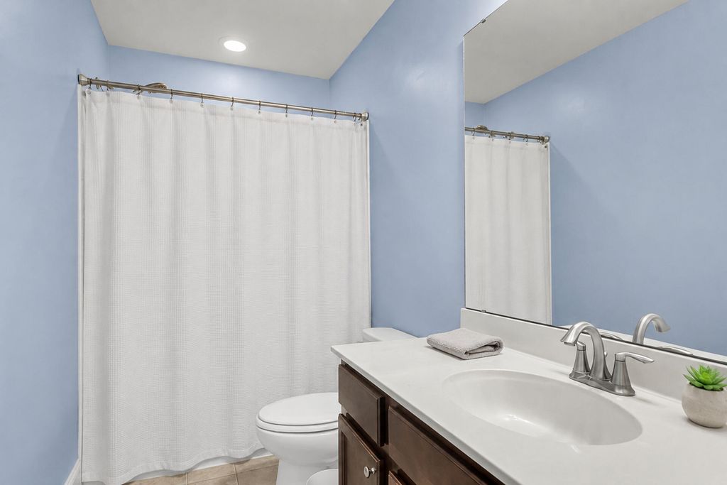 Image 24 of property listing at 223 Longford Drive, Summerville, SC 29483