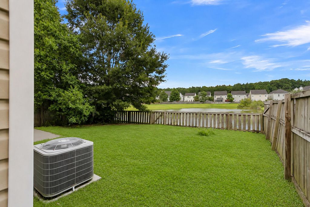 Image 29 of property listing at 223 Longford Drive, Summerville, SC 29483