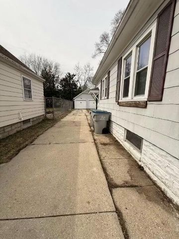 4651 N 48th STREET, Milwaukee, WI 53218