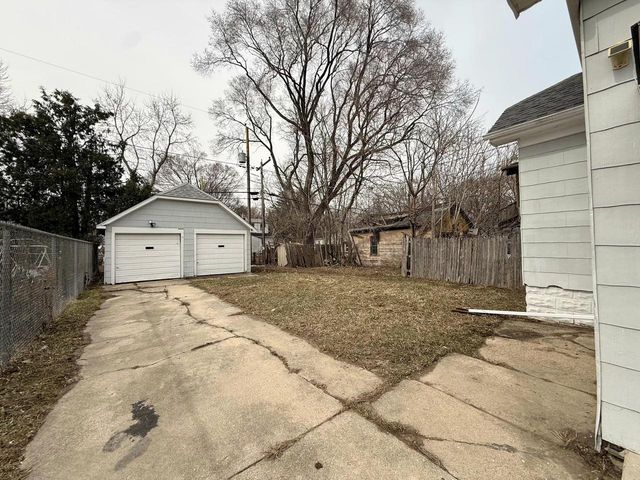 4651 N 48th STREET, Milwaukee, WI 53218