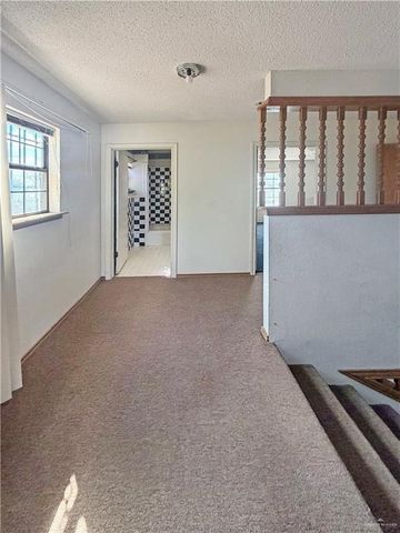 2211 W Hackberry Avenue, Mcallen, TX 78501